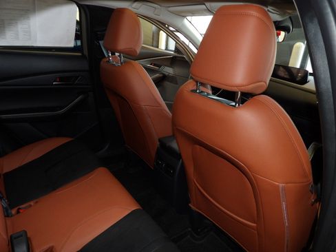 Used 2025 MAZDA CX-30 Carbon image 17