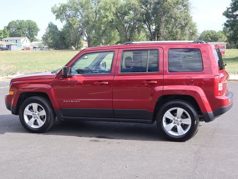 Used 2015 Jeep Patriot Limited w/ Sun/Sound Group FWD image 8