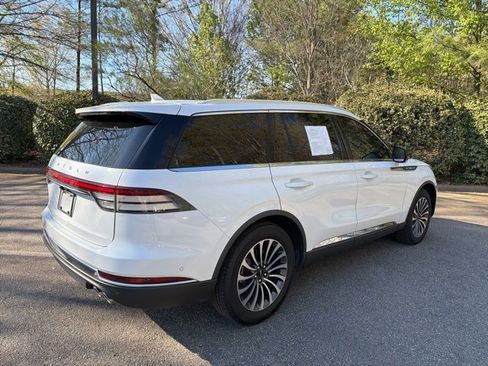 Used 2023 Lincoln Aviator Reserve w/ Equipment Group 201A image 5