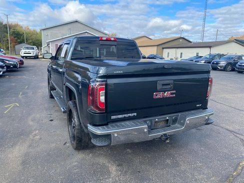 Used 2018 GMC Sierra 1500 SLT w/ Enhanced Driver Alert Package image 7