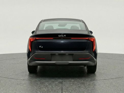 Used 2025 Kia K4 LXS image 6