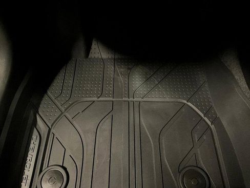 New 2026 Chevrolet Trax ACTIV w/ Sunroof Package image 19