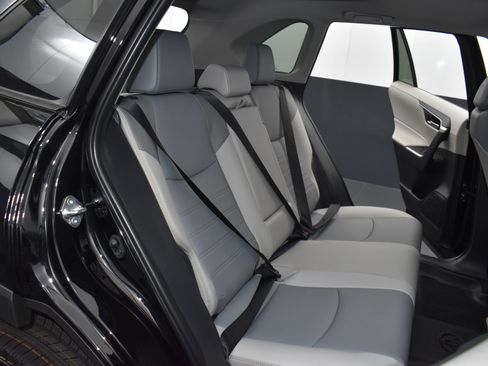 Used 2025 Toyota RAV4 XLE Premium image 26