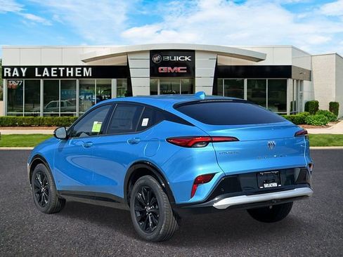 Used 2025 Buick Envista Sport Touring w/ Convenience I Package image 3