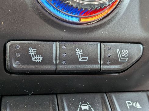 Used 2021 GMC Sierra 1500 Denali w/ Driver Alert Package II image 28