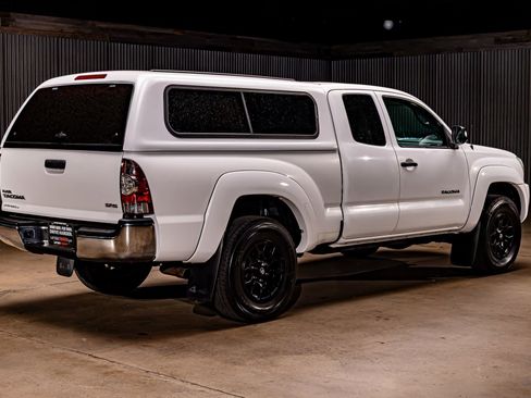 Used 2011 Toyota Tacoma 4x4 Access Cab w/ SR5 Pkg #2 image 9