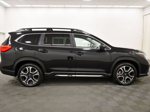 Used 2024 Subaru Ascent Limited AWD/4WD image 9