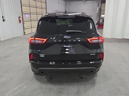 Used 2023 Ford Escape ST-Line image 7