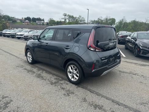 Certified 2023 Kia Soul S FWD image 5