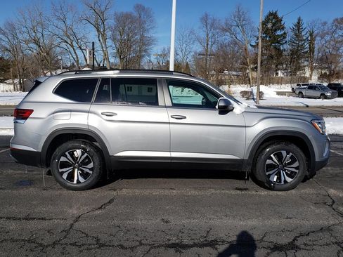 New 2026 Volkswagen Atlas SE AWD/4WD image 2