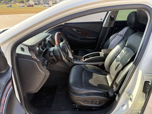 Used 2012 Buick LaCrosse Touring FWD image 8
