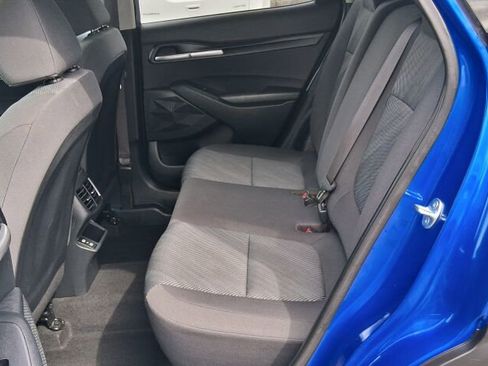 Used 2024 Kia Seltos LX AWD/4WD image 11