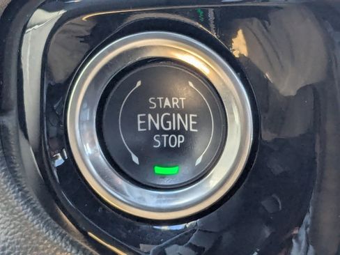 Used 2025 Chevrolet Silverado 1500 ZR2 w/ Technology Package image 30