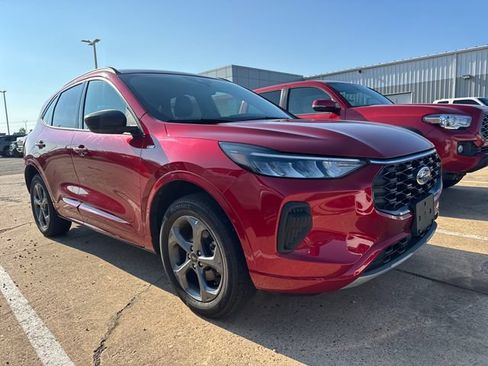 Used 2024 Ford Escape ST-Line AWD/4WD image 2