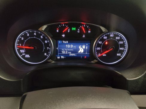 Used 2024 GMC Terrain SLE AWD/4WD image 23