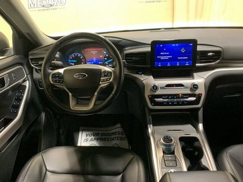 Used 2024 Ford Explorer XLT w/ Equipment Group 202A AWD/4WD image 24