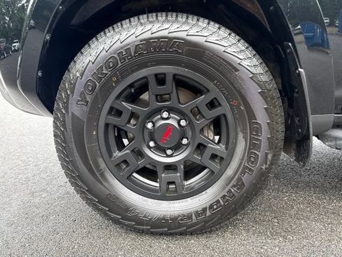 Used 2023 Toyota 4Runner TRD Off-Road Premium w/ Off Road Premium Plus Package AWD/4WD image 9
