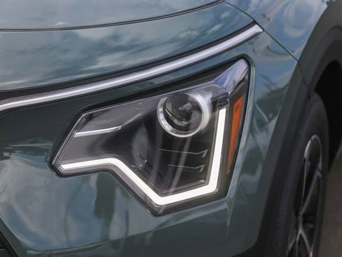 New 2026 Kia Niro EX image 13