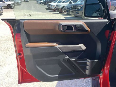 Used 2022 Ford Bronco Outer Banks AWD/4WD image 15