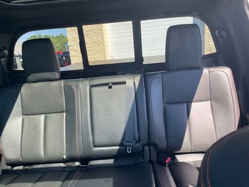 Used 2021 Nissan Titan PRO-4X w/ Pro-4x Convenience Package image 38