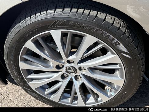 Certified 2021 Lexus ES 350 w/ Premium Package FWD image 6