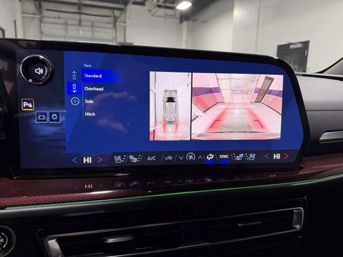 New 2026 Chevrolet Traverse RS w/ LPO, Floor Liner Package image 18