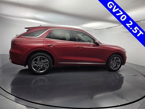 Used 2023 Genesis GV70 2.5T w/ Advanced Package image 17