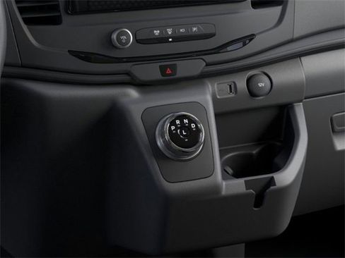 New 2025 Ford E-Transit 148 High Roof image 15