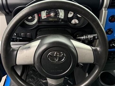 Used 2007 Toyota FJ Cruiser 4WD image 7