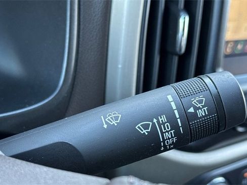 Used 2021 GMC Canyon Denali image 37