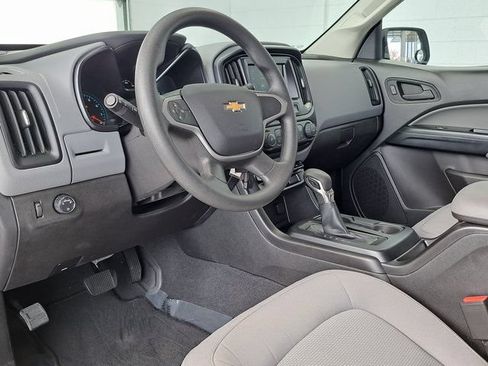 Used 2022 Chevrolet Colorado W/T w/ WT Convenience Package RWD image 8