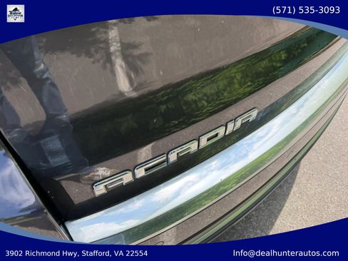 Used 2015 GMC Acadia SLT AWD/4WD image 8