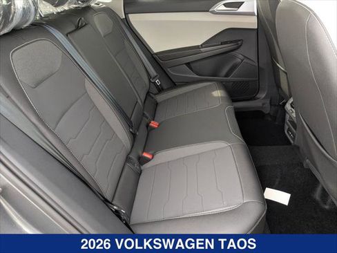 New 2026 Volkswagen Taos SE FWD image 17