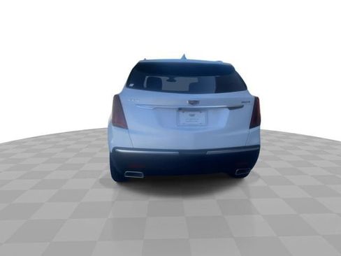 New 2026 Cadillac XT5 Luxury FWD image 3