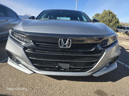 Used 2022 Honda Accord Sport image 2