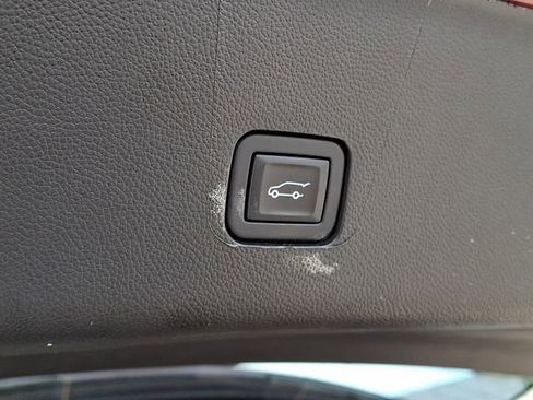 Used 2023 Chevrolet Traverse LT AWD/4WD image 30