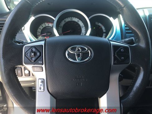 Used 2015 Toyota Tacoma PreRunner w/ Convenience Package RWD image 13