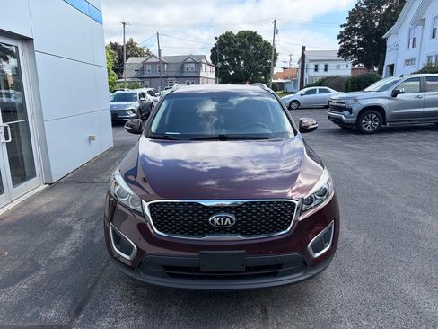 Used 2017 Kia Sorento FWD w/ LX Convenience Package image 3