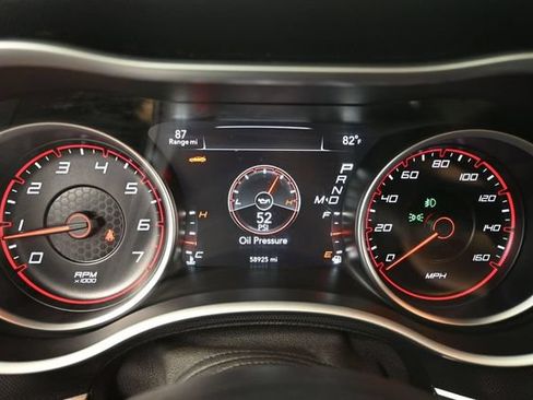 Used 2016 Dodge Charger R/T RWD image 34