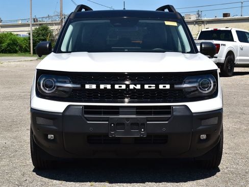 Used 2025 Ford Bronco Sport Outer Banks w/ Outer Banks Tech Package+ AWD/4WD image 2