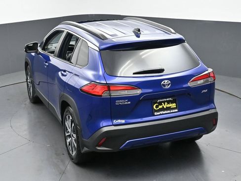 Used 2025 Toyota Corolla Cross XLE w/ Convenience Package image 40