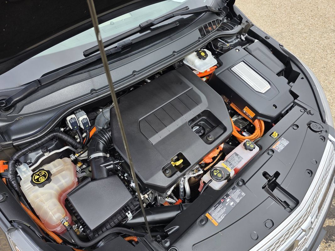 Used 2014 Chevrolet Volt w/ Enhanced Safety Package 1 FWD image 33