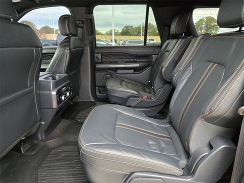 Used 2023 Ford Expedition Max Platinum image 15