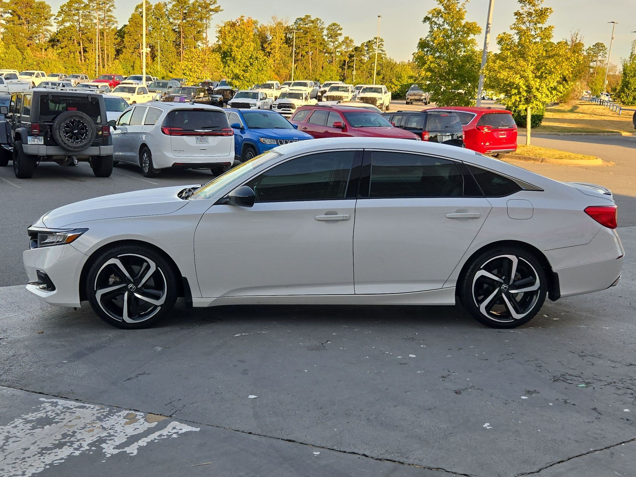 Used 2022 Honda Accord Sport Special Edition image 4