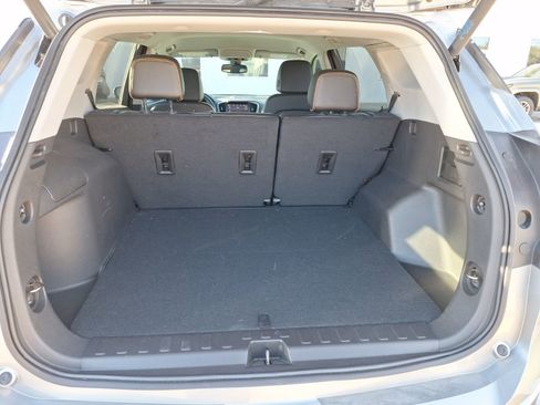 Used 2024 GMC Terrain AT4 w/ Infotainment Package II image 38