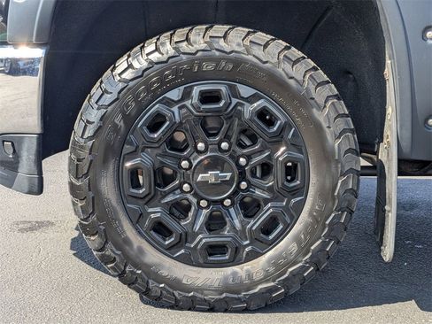 Used 2020 Chevrolet Silverado 3500 LTZ w/ LTZ Premium Package image 22