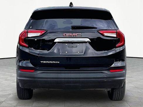 Used 2024 GMC Terrain SLE FWD image 6