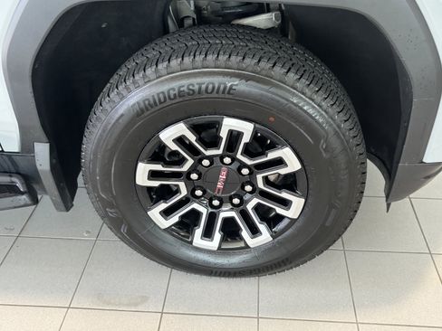 Used 2026 GMC Sierra EV Elevation w/ Premium Package AWD/4WD image 9