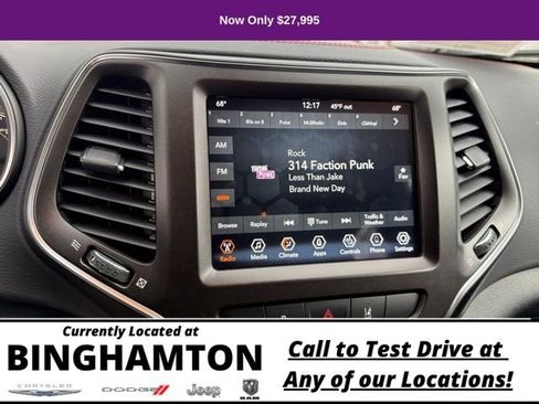 Used 2022 Jeep Cherokee Trailhawk w/ Trailer Tow Group image 19