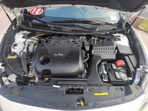 Used 2018 Nissan Maxima Platinum image 34